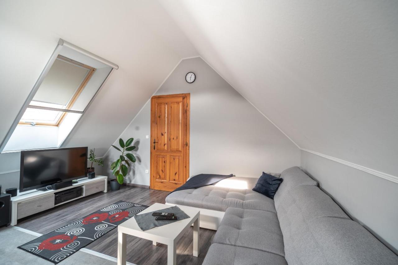 Buzavirag Apartman Кестели Екстериор снимка
