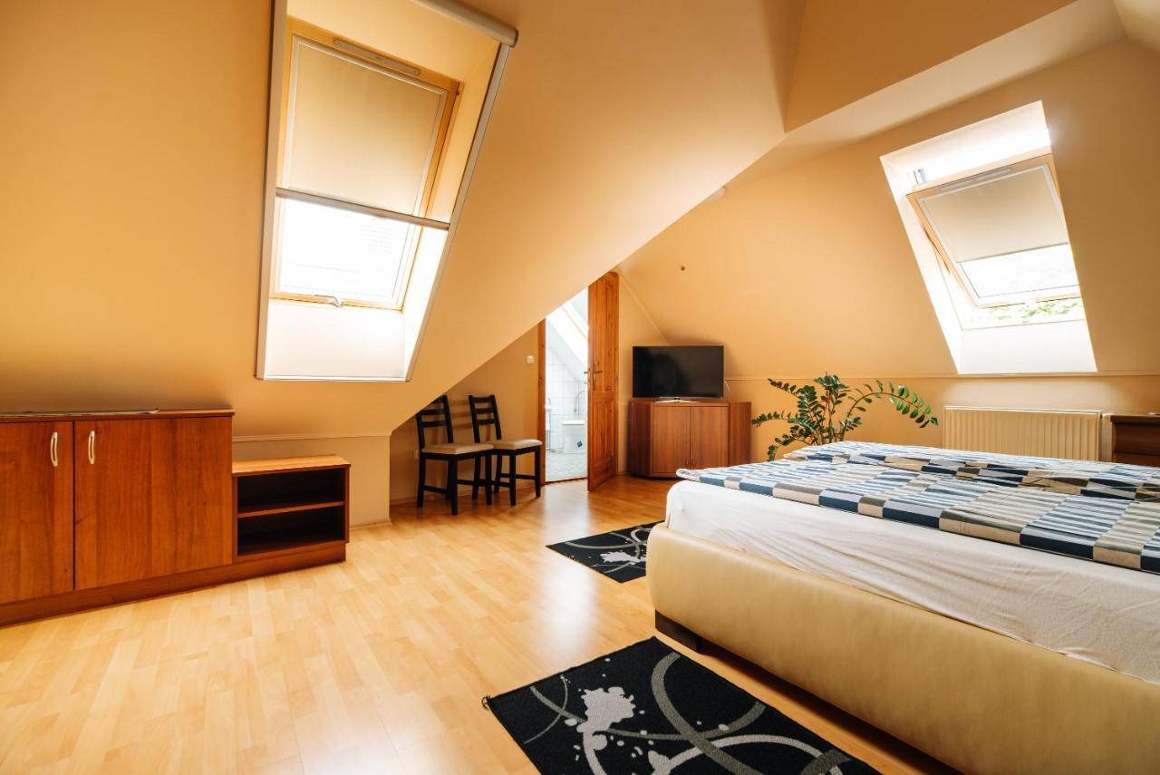 Buzavirag Apartman Кестели Екстериор снимка